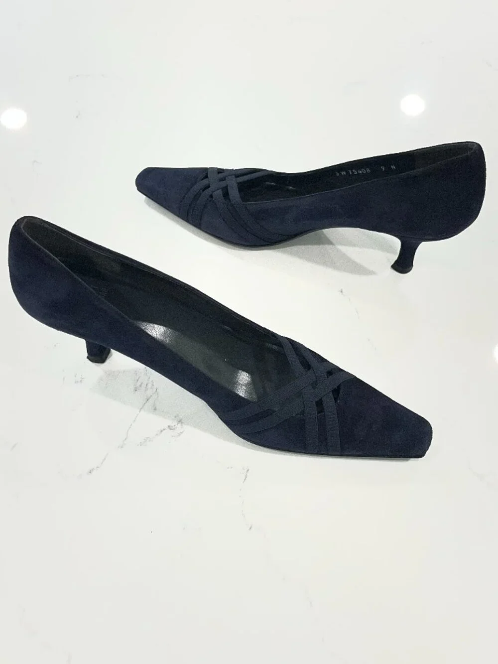 Stuart Weitzman Women's Navy Blue Suede Kitten Heels Size 9 N